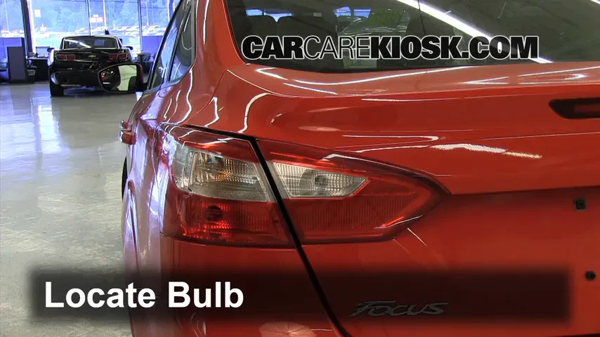 2012 Ford Focus SE 2.0L 4 Cyl. Sedan Lights Turn Signal - Rear (replace bulb)